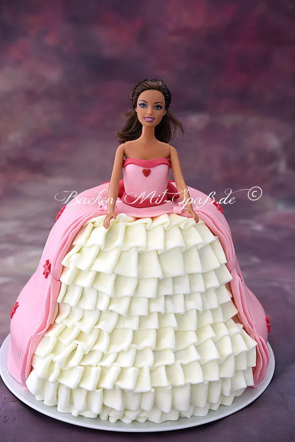 Barbie- Torte Barbie- Torte