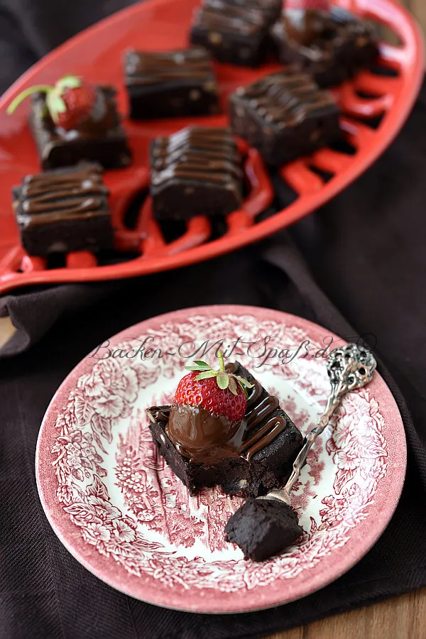 Brownies aus Bohnen und Datteln Brownies aus Bohnen und Datteln