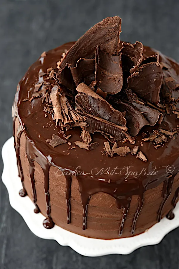 Dreifarbige Schokotorte Dreifarbige Schokotorte