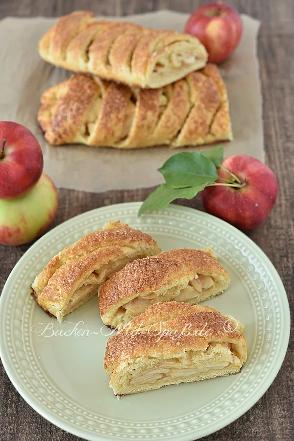 Apfelstrudel mit Hefe-Mürbeteig Apfelstrudel mit Hefe-Mürbeteig