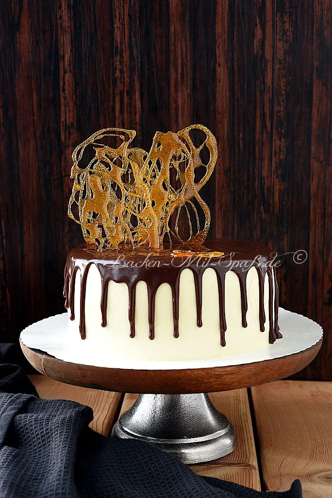 Mandeltorte mit Karamell Mandeltorte mit Karamell
