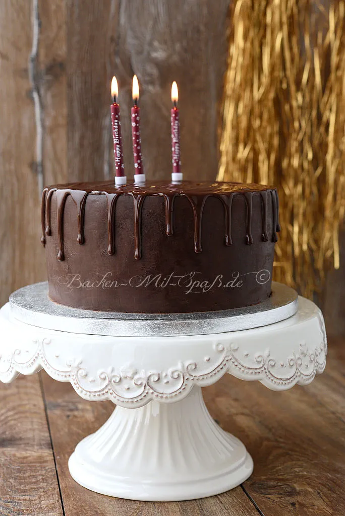 Eierlikör-Schoko-Torte Eierlikör-Schoko-Torte
