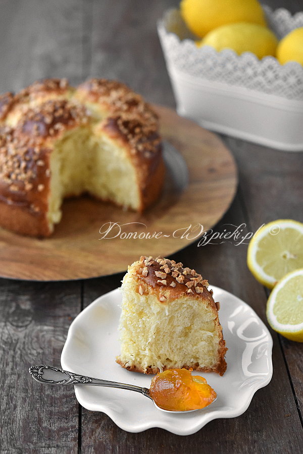 Rezept Semmeln mit Zitronengeschmack. Rezept Semmeln mit Zitronengeschmack.