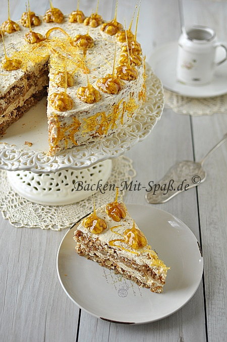 Walnuss- Karamell- Torte Walnuss- Karamell- Torte