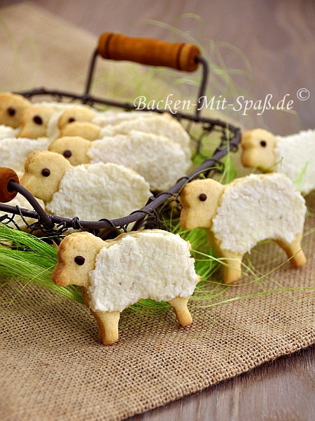 Kokos- Osterplätzchen Kokos- Osterplätzchen