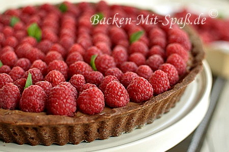 Schokotarte mit Crème Pâtissière und Früchten Schokotarte mit Crème Pâtissière und Früchten