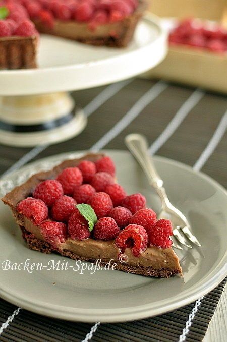 Schokotarte mit Crème Pâtissière und Früchten Schokotarte mit Crème Pâtissière und Früchten