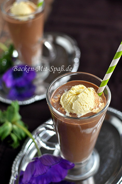 Schoko- Eiskaffee Schoko- Eiskaffee