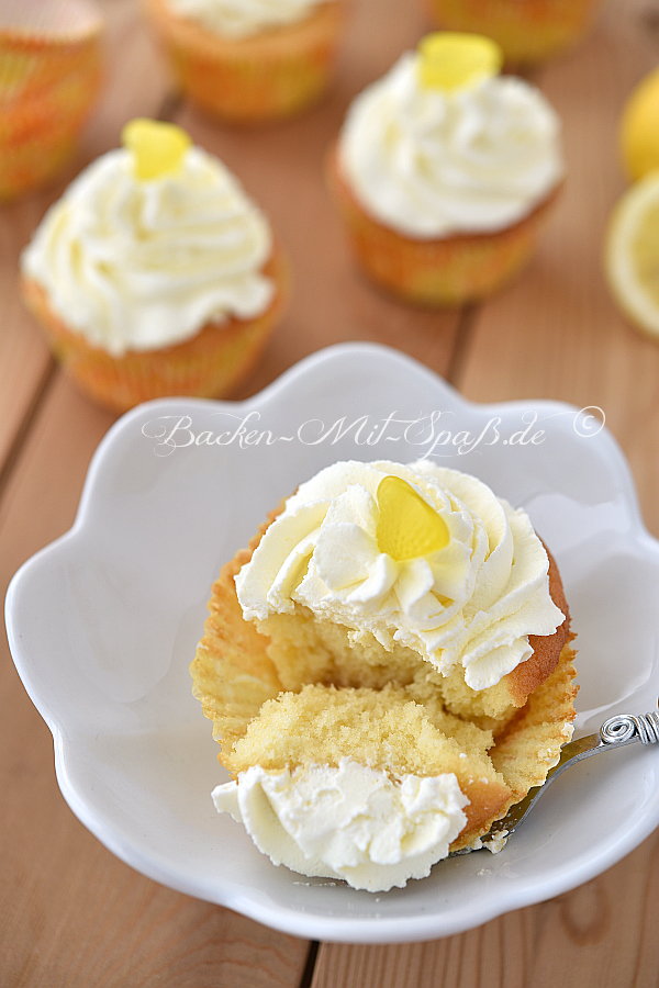 Zitronen- Cupcakes Zitronen- Cupcakes