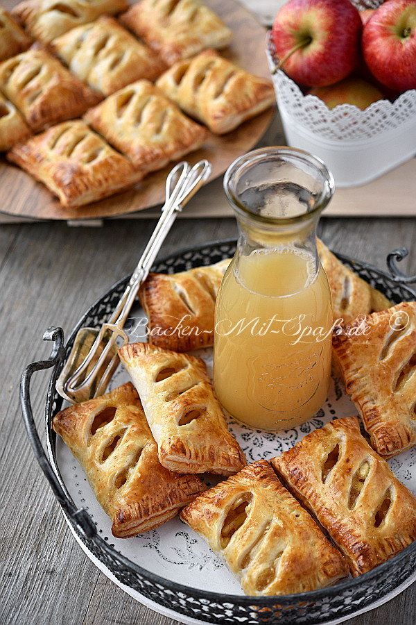 Blätterteig – Apfeltaschen Blätterteig – Apfeltaschen