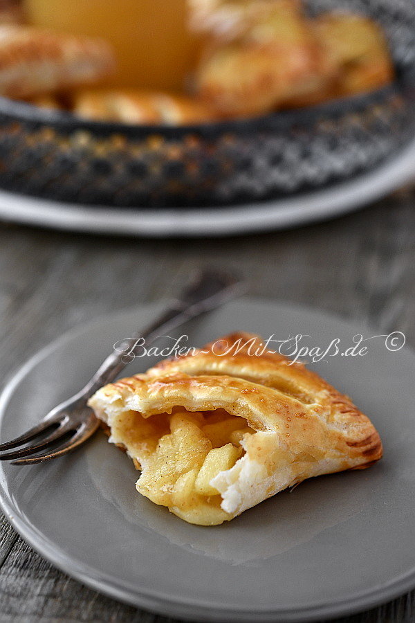 Blätterteig – Apfeltaschen Blätterteig – Apfeltaschen